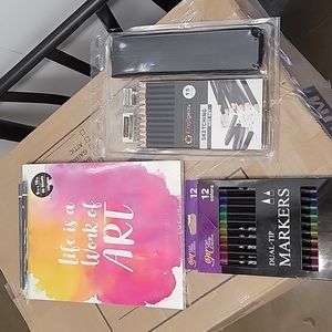 NWOT Art Set